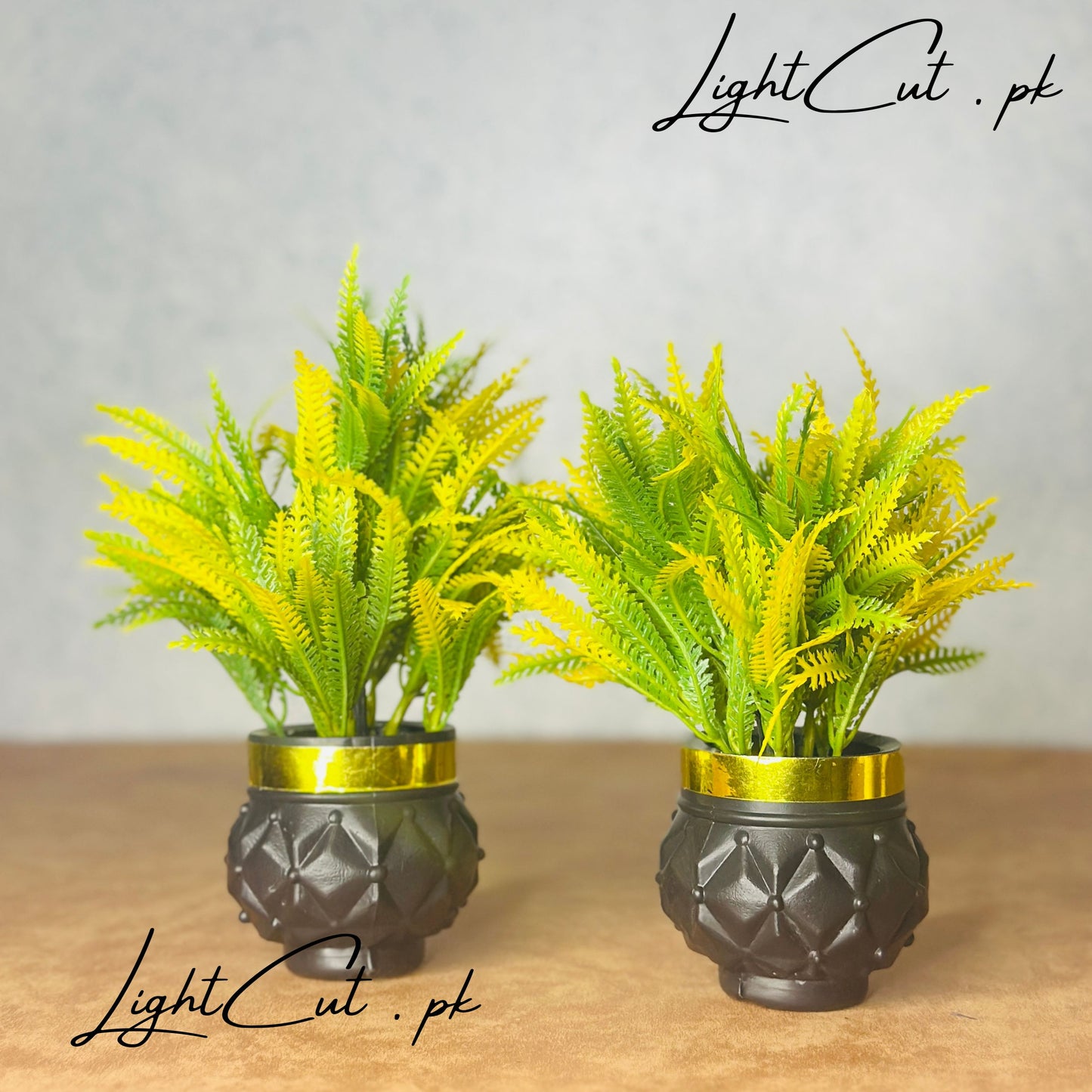 Mini Planter - Artificial Decoration Piece with pot Best for home & Office