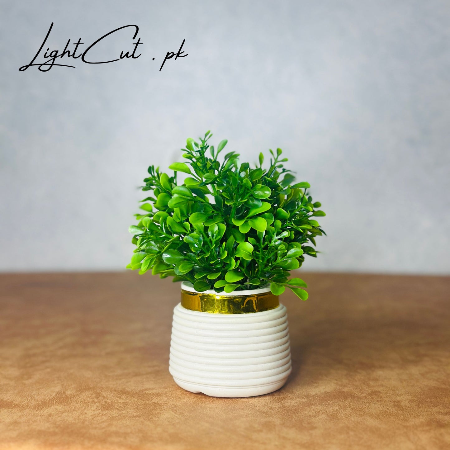 Beautiful Artificial Plants For Decor - Mini Planter