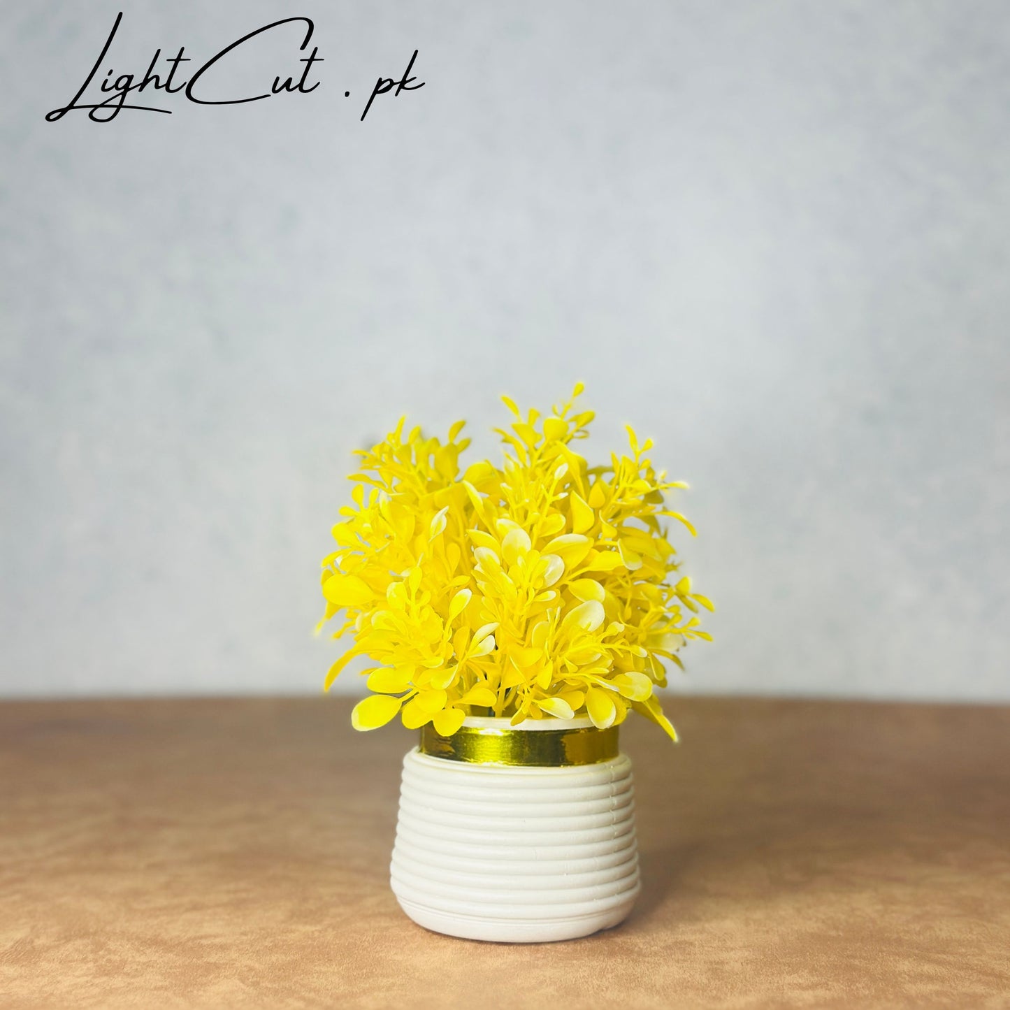 Beautiful Artificial Plants For Decor - Mini Planter